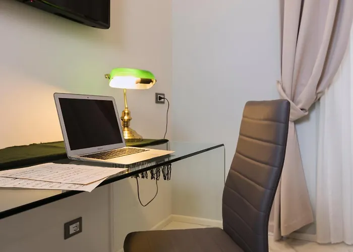 Cavour 게스트하우스 4*