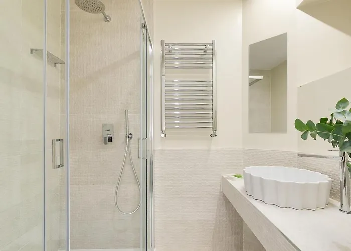 Cavour 4*