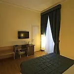 Konukevi Cavour Roma