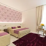 Konukevi Cavour Roma